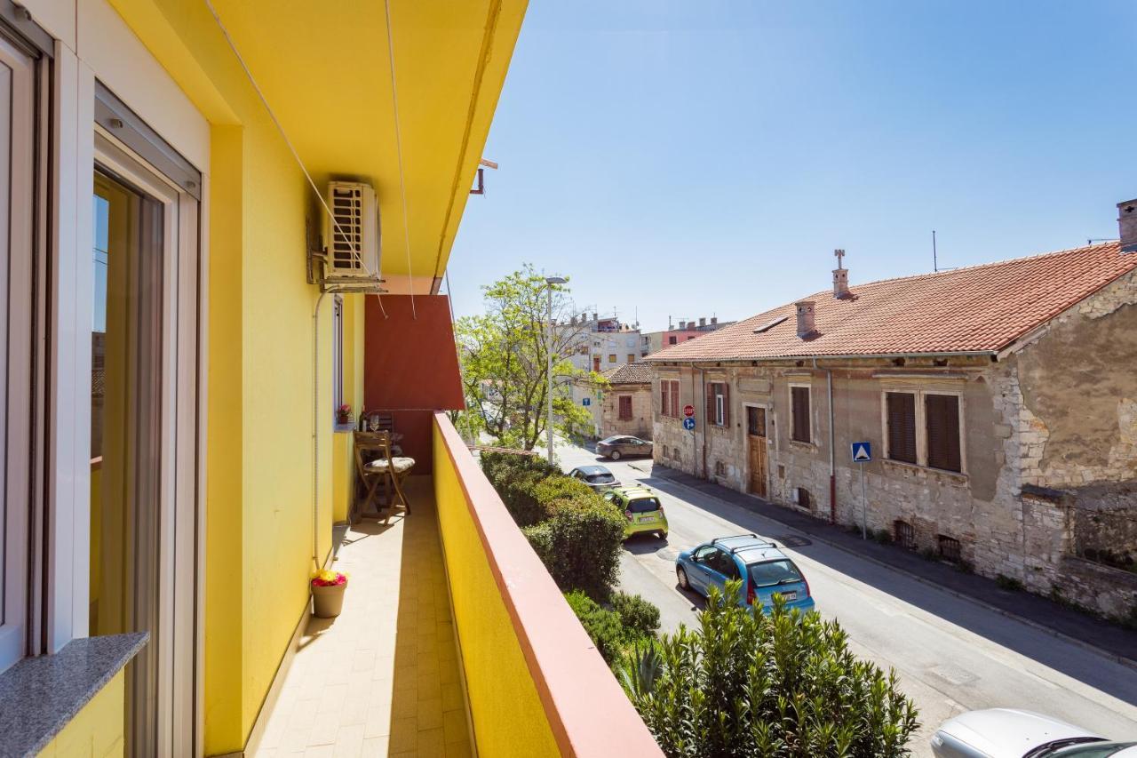 Sunny Apartment Ili Near Amfiteatar プーラ エクステリア 写真